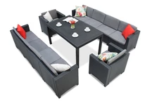 Technorattan-Möbelgarnitur mit zwei großen Sofas