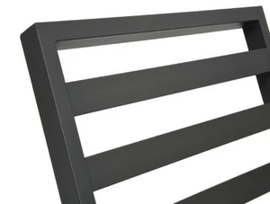 Gestaltung  Pulverbeschichtetes Aluminium, völlig 