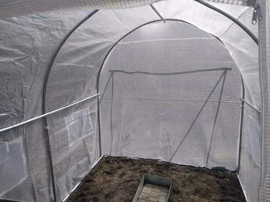 Weißer Kunststofftunnel 2x2,5m Garden Point