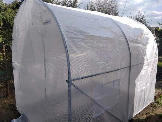 Weißer Kunststofftunnel 2x2,5m Garden Point