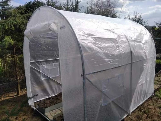 Weißer Kunststofftunnel 2x2,5m Garden Point