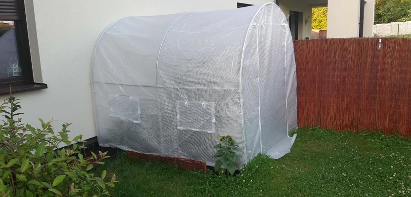 Weißer Kunststofftunnel 2x2,5m Garden Point