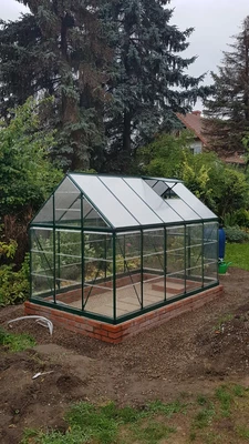 Hybrid-Gewächshaus aus Polycarbonat 1,85 x 3,06 m Palram - Canopia grün